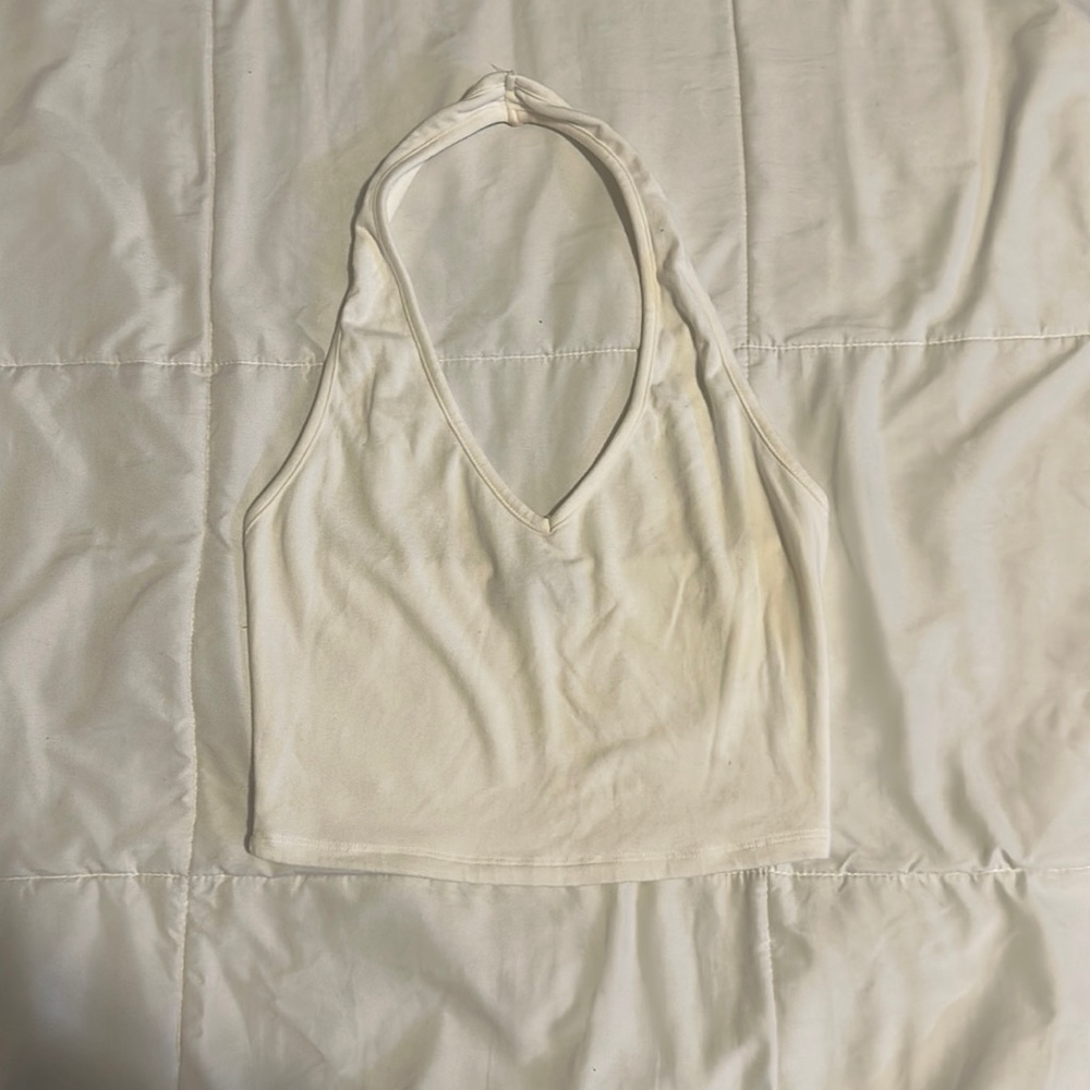 White fox crop top 🤍